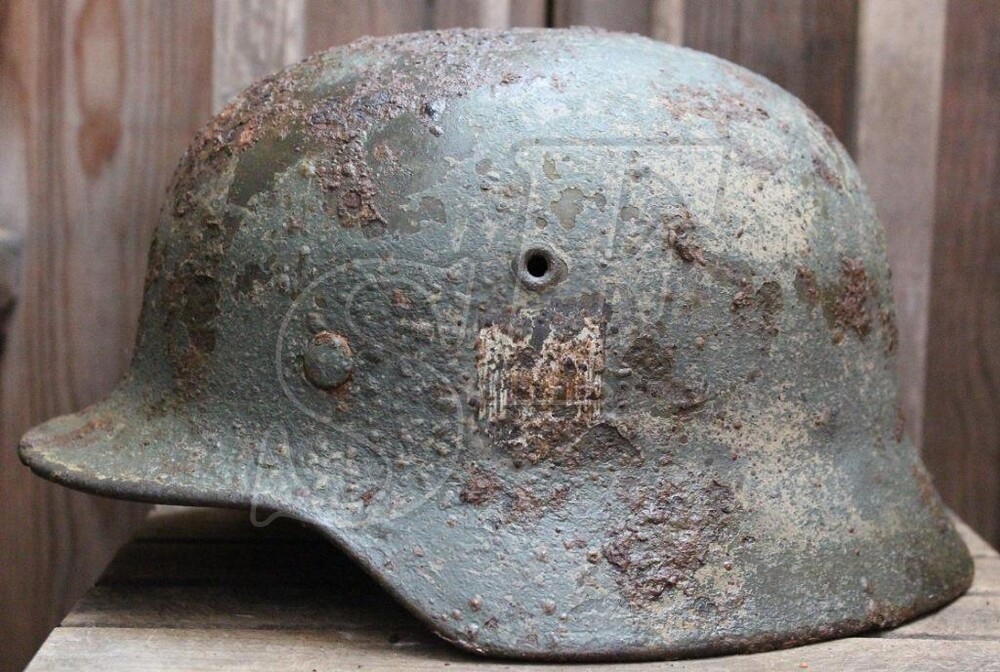 German helmet M40 / Stalingrad