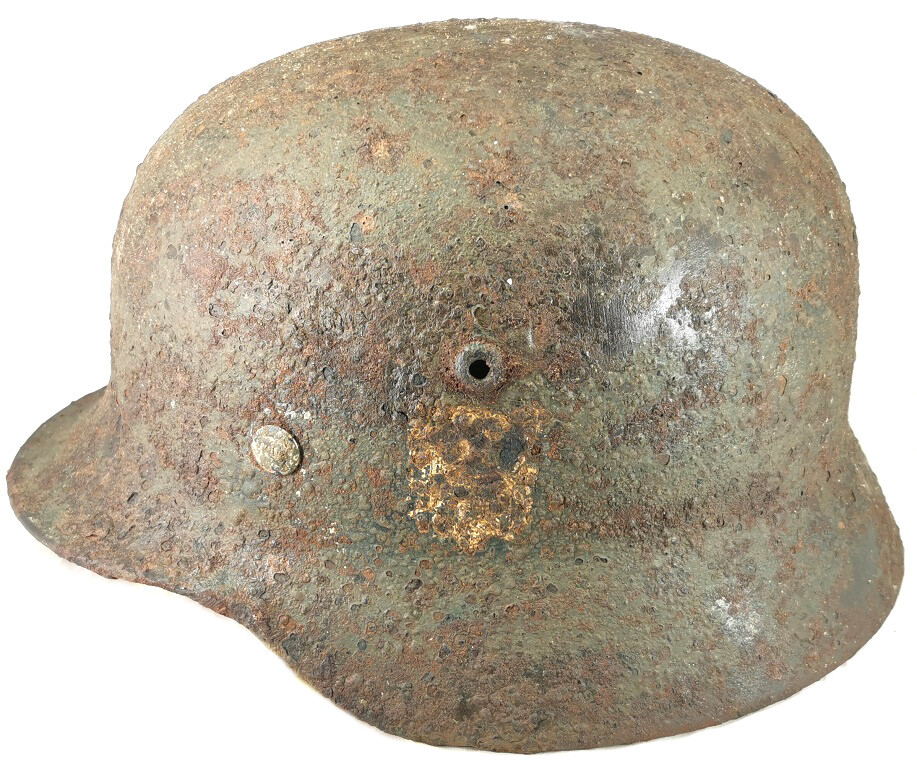 German helmet M35 / from Stalingrad