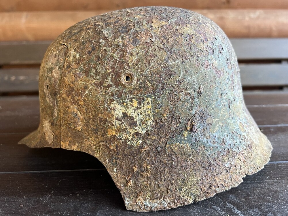 Wehrmacht helmet M42 / from Leningrad