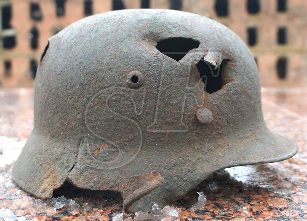 German helmet M35 / from Stalingrad