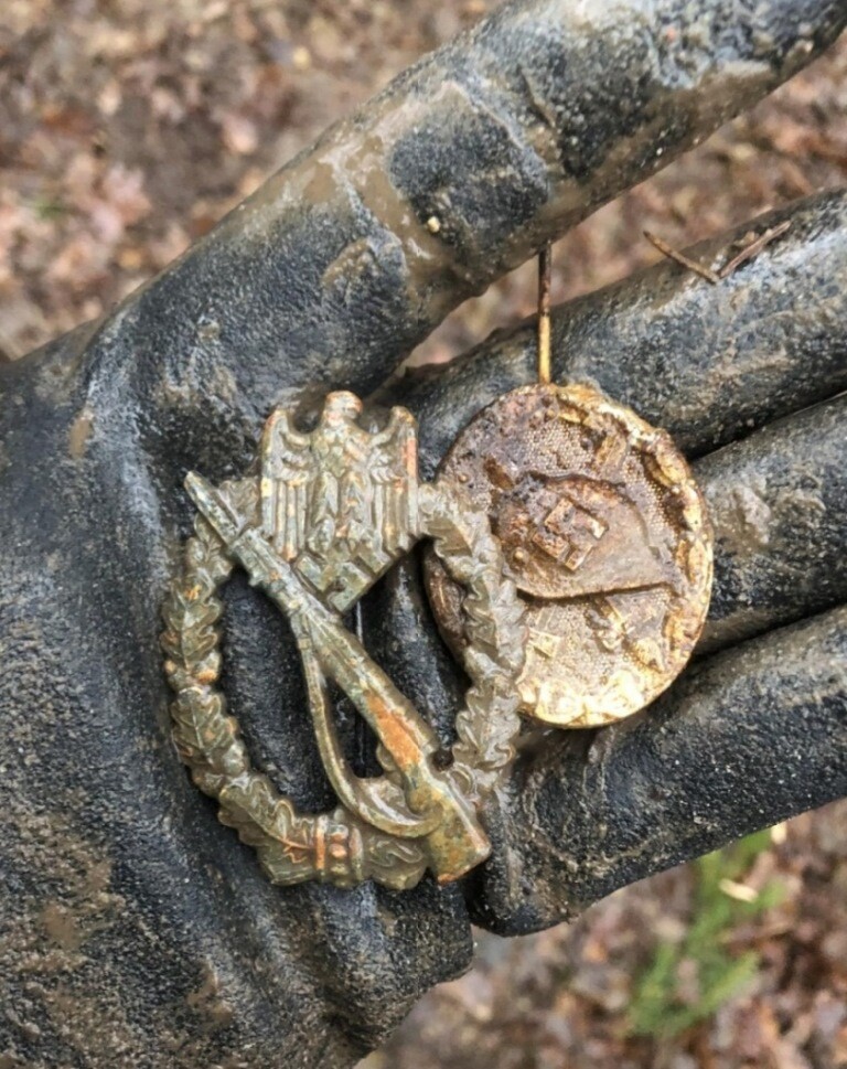 Silver Wound Badge / from Koenigsberg