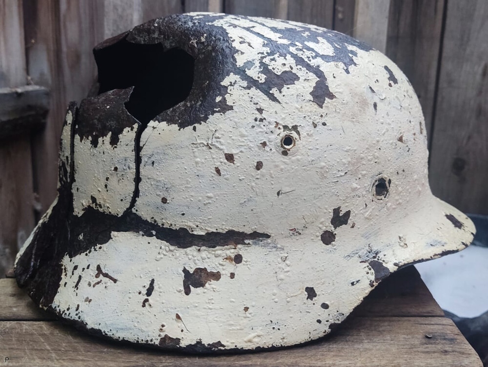 Winter camo helmet M35 / from Novgorod