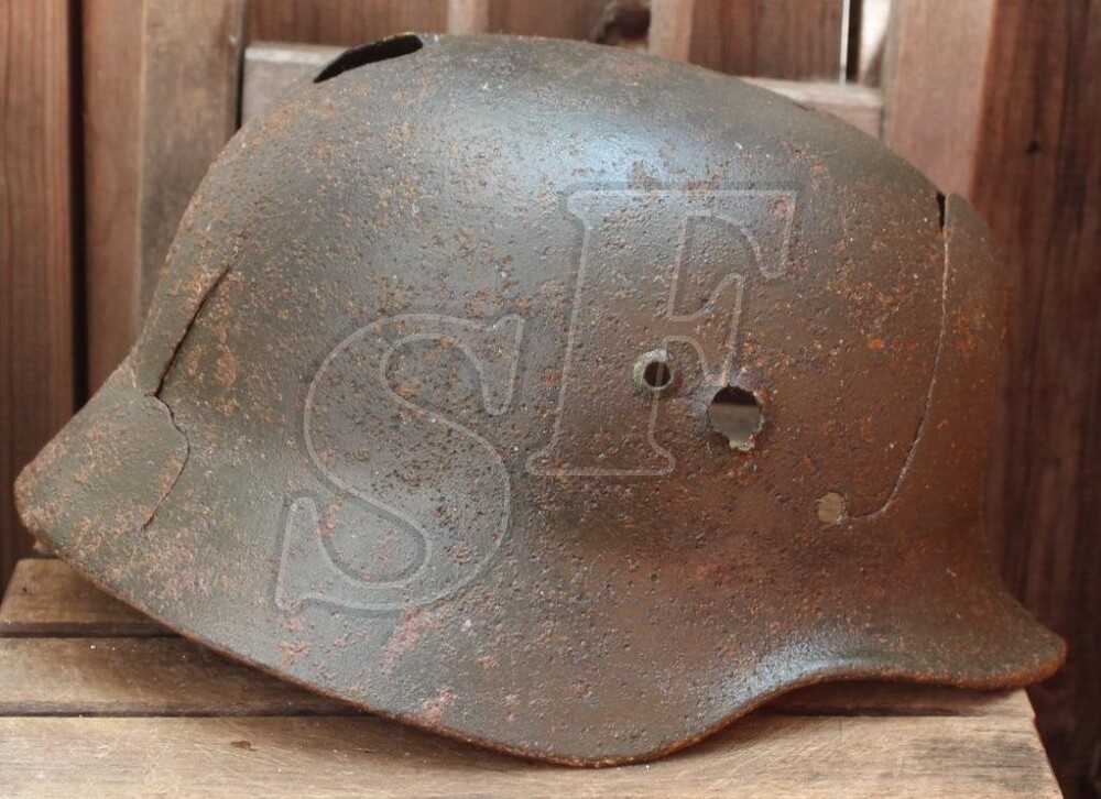 German helmet М35 / from Stalingrad