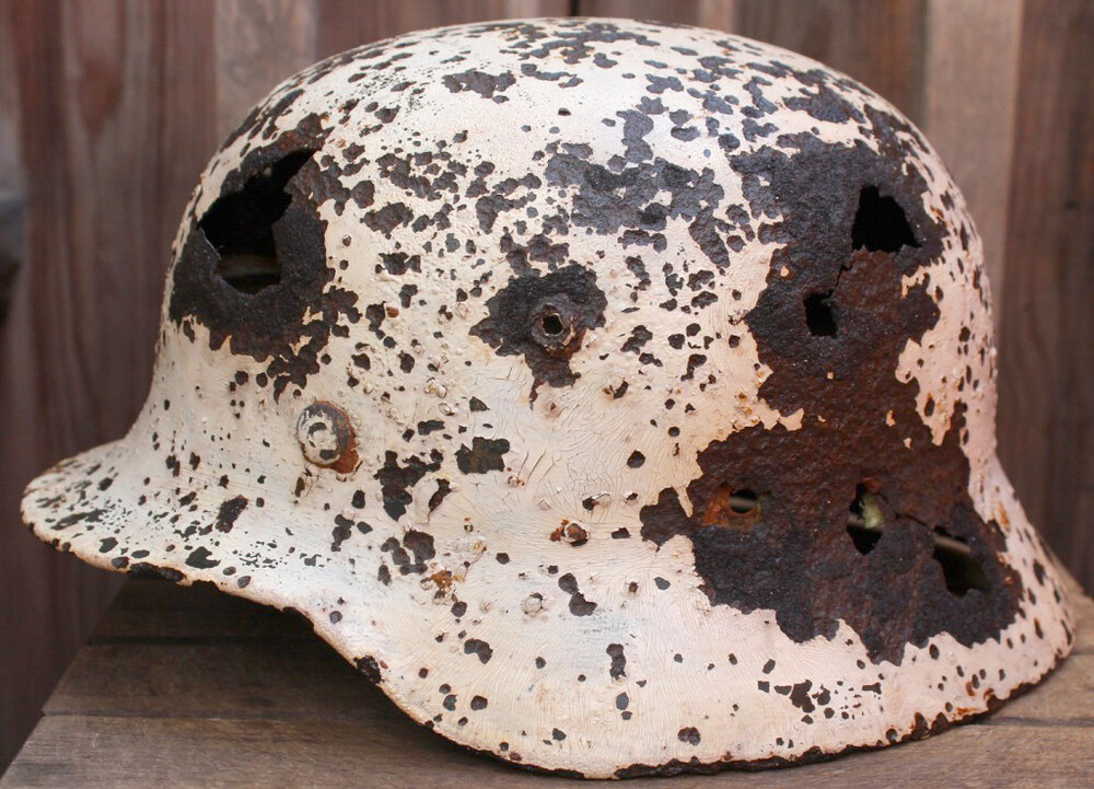 Winter camo helmet M40 / from Novgorod