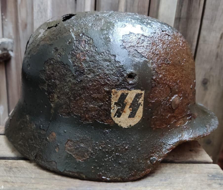 Waffen SS helmet M40 / from Demyansk pocket