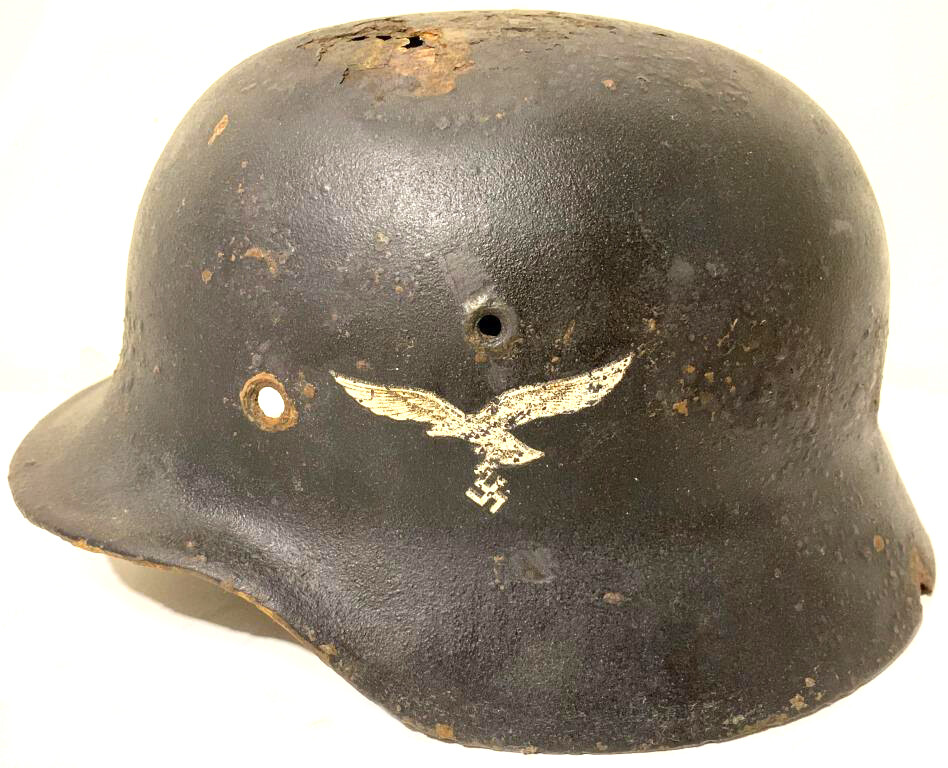 Luftwaffe helmet M40 / from Stalingrad