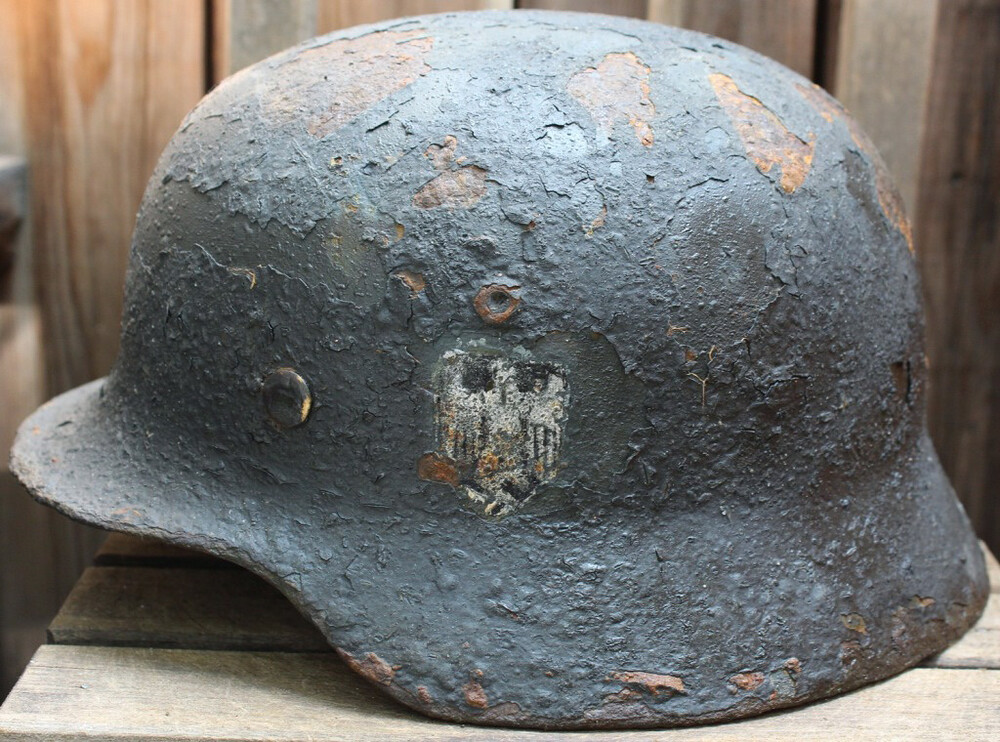 Wehrmacht helmet M35 DD / from Novgorod