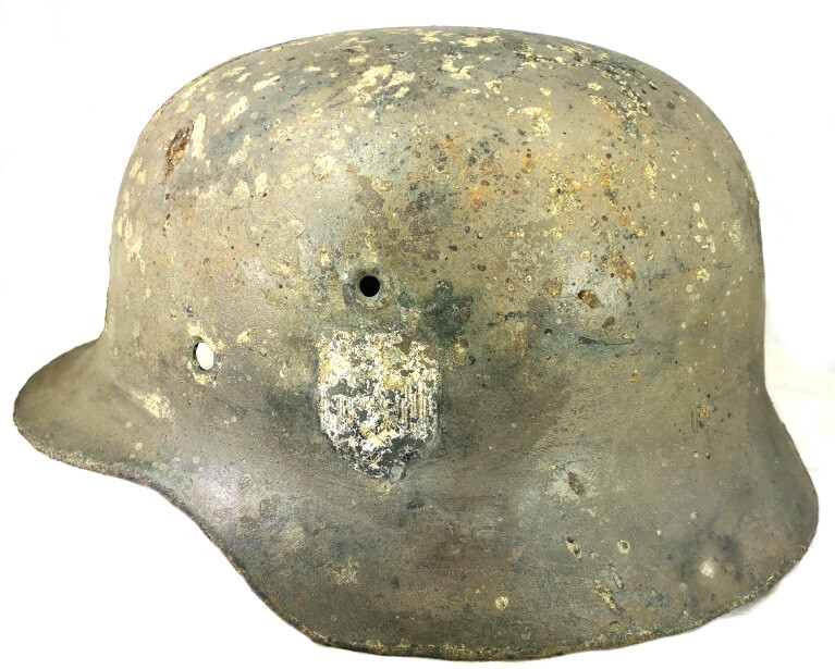 Wehrmacht helmet M35 / from Stalingrad