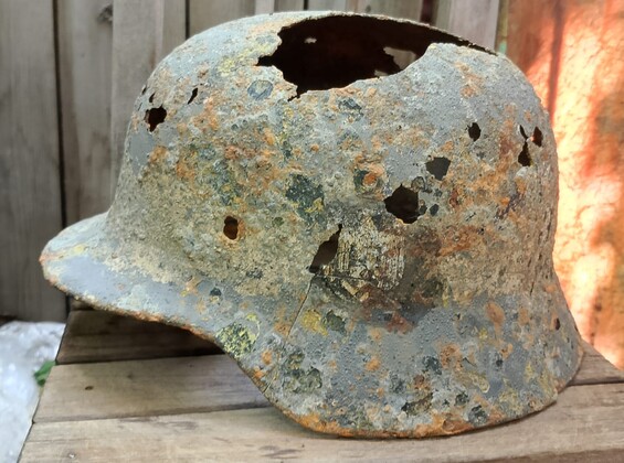 Wehrmacht helmet M35 DD / from Smolensk