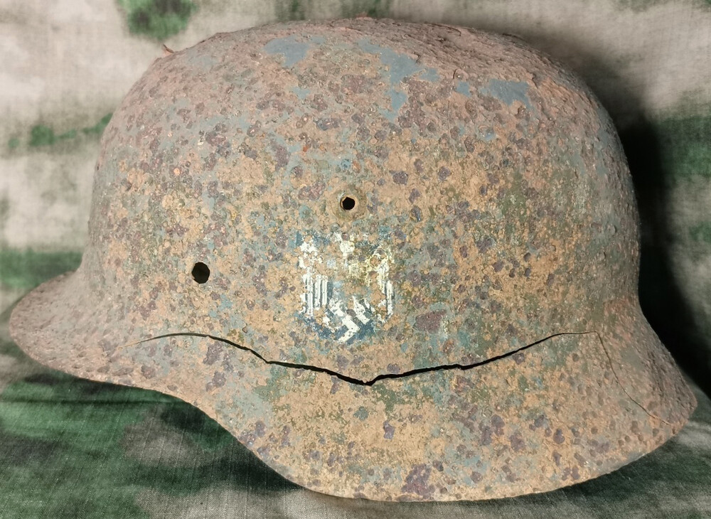 Wehrmacht helmet M35 DD