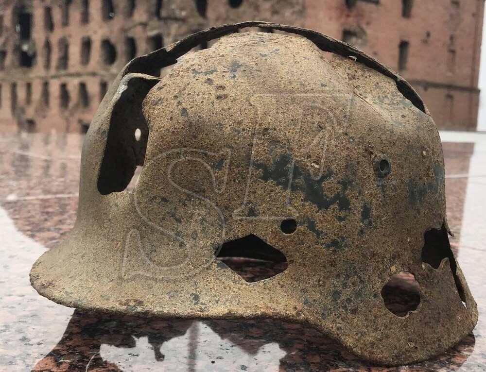 German helmet M35 / from Stalingrad