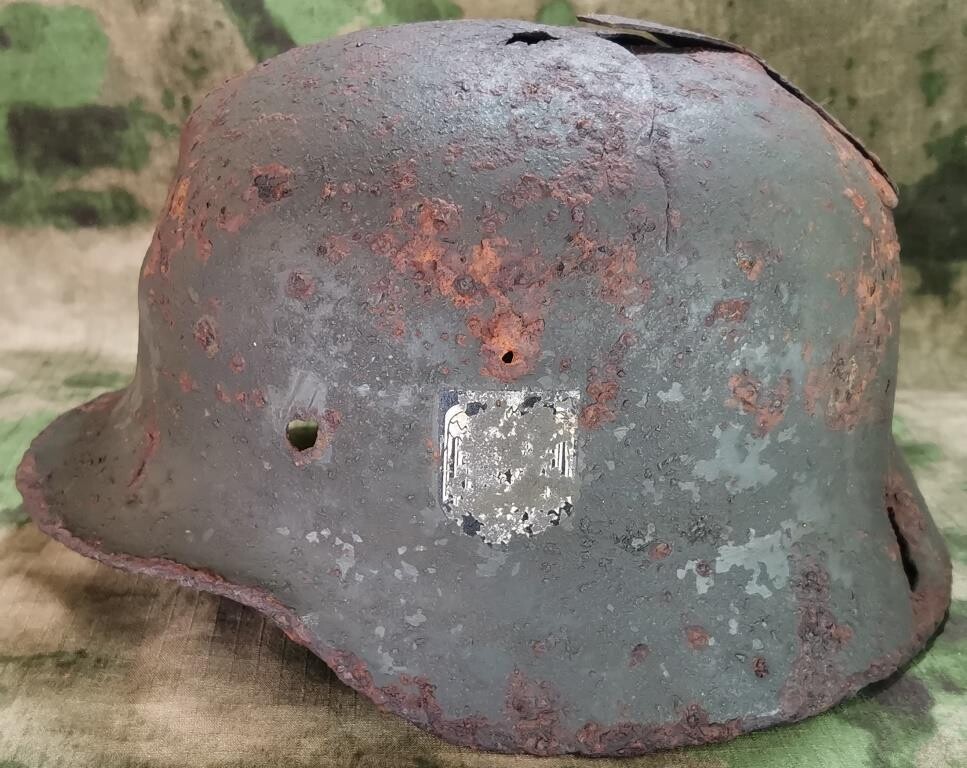 Wehrmacht helmet M35 DD / from Smolensk