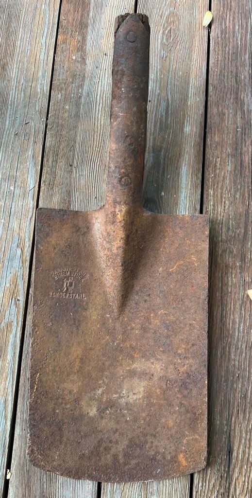German shovel / from Konigsberg