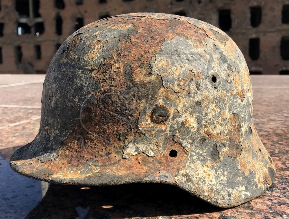 German helmet M40 “Winter camouflage” / from Stalingrad