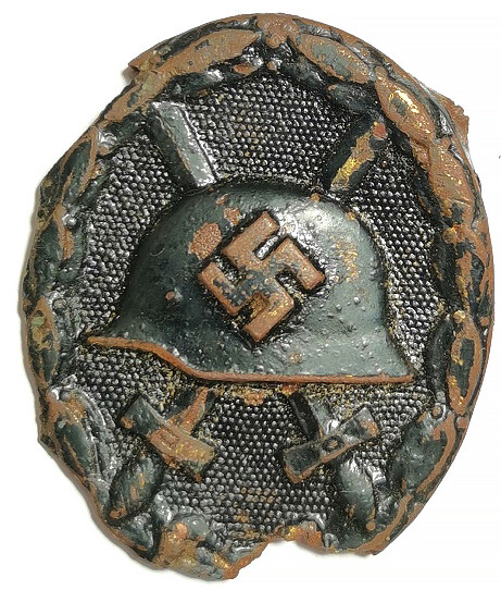 Black wound badge / from Kalinin