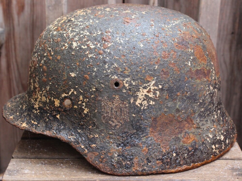 Wehrmacht helmet M35 / from Vitebsk