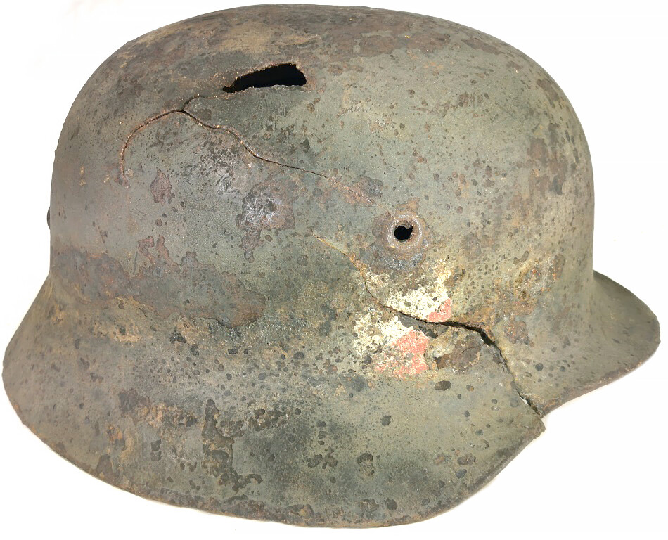 Wehrmacht helmet M35 DD / from Stalingrad
