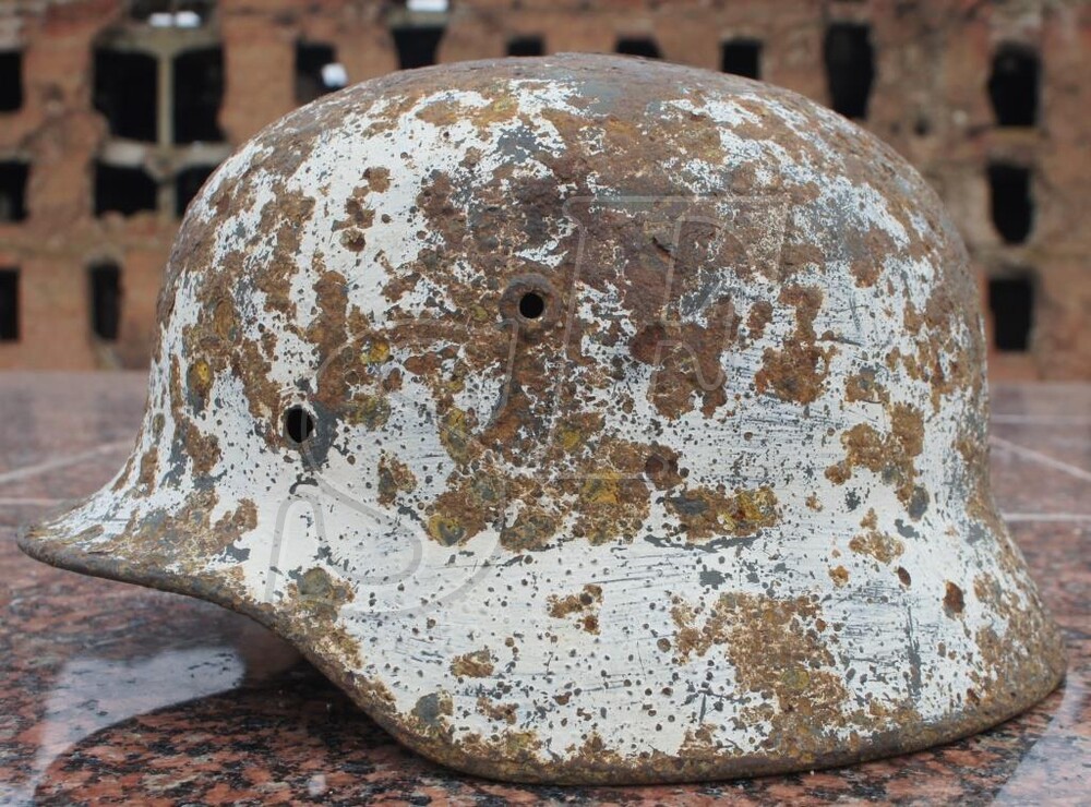 German helmet M40 / Stalingrad region