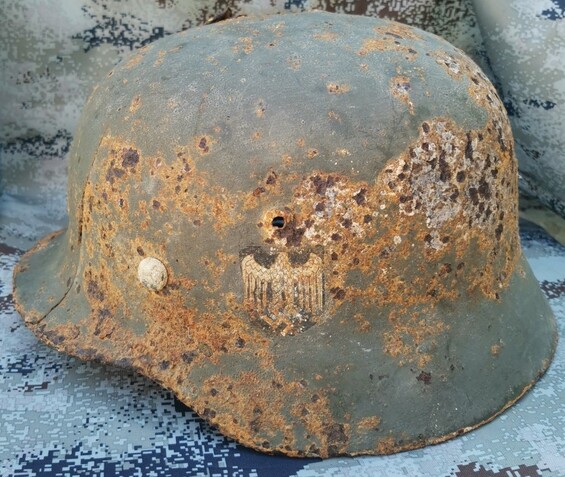 Wehrmacht helmet M35 / from Novorossiysk
