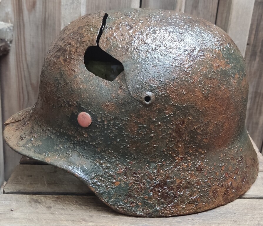 German helmet M35 / from Stalingrad