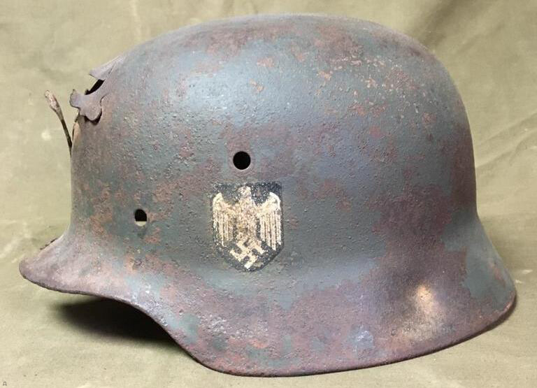 Wehrmacht helmet M35 DD / from Stalingrad