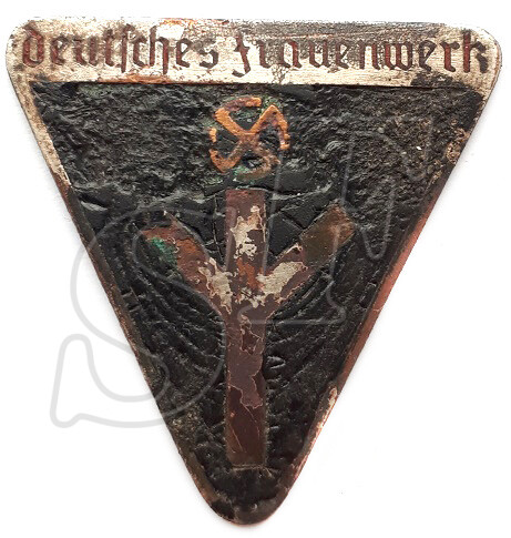 Badge Deutsches Frauenwerk / from Stalingrad