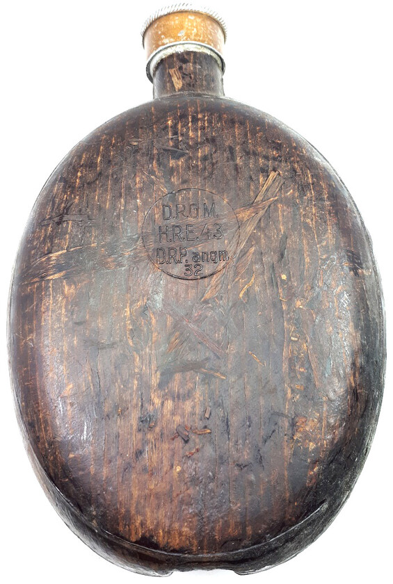 Wehrmacht coconut flask / from Leningrad