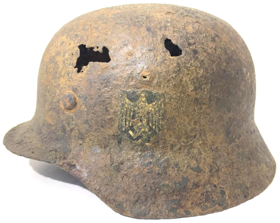 Wehrmacht helmet M35 / from Smolensk