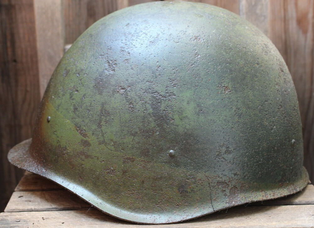 Soviet helmet SSh40 / from Karelia