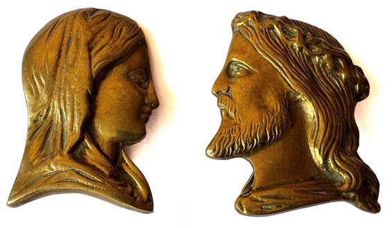 Pendant Jesus and Maria