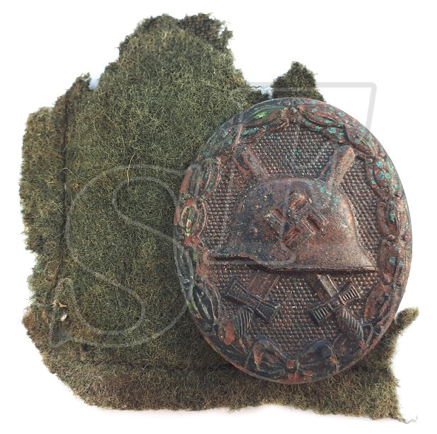 Wound badge / from Leningrad