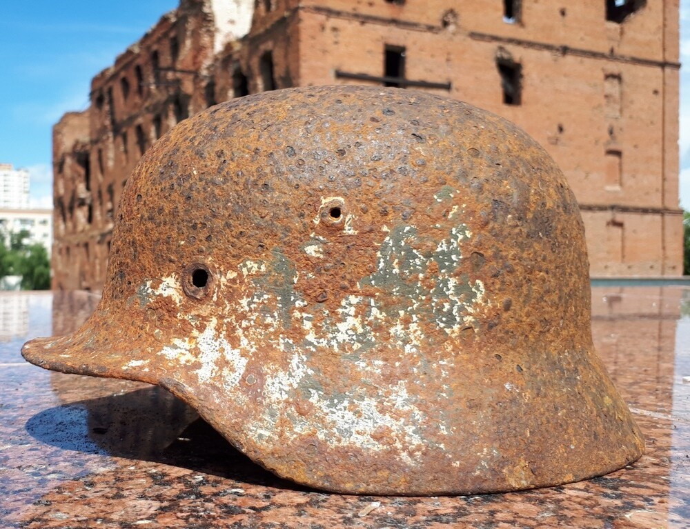 German helmet / М35 from Smolensk