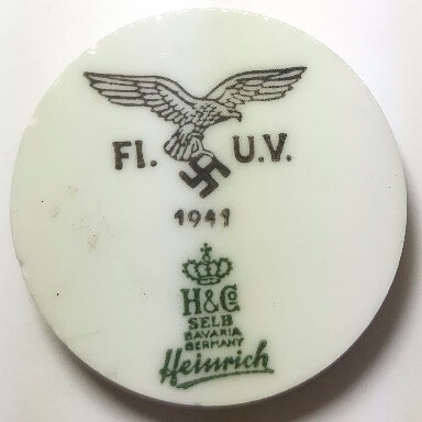 Refrigerator magnet from the dishes of the Deutsches Reich
