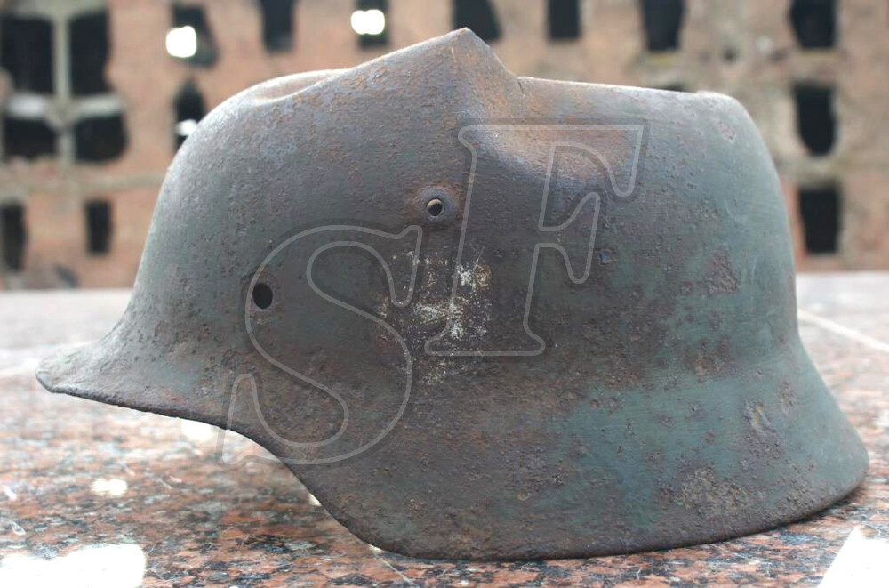 German helmet M40 / Stalingrad
