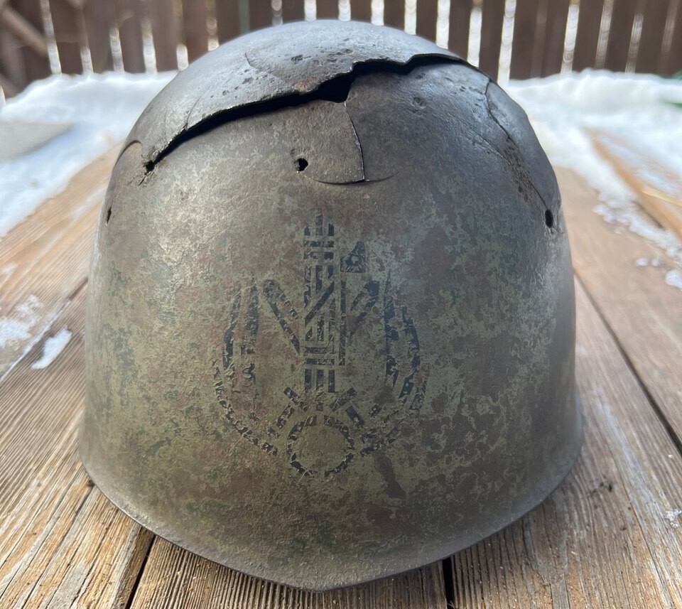 Italian helmet / from Rossosh
