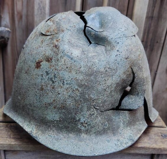 Winter camo Soviet helmet SSh39 / from Karelia
