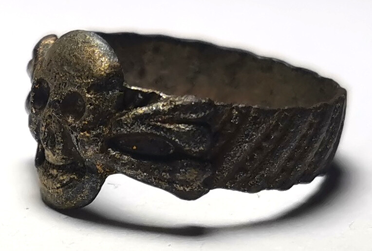 German skull ring / from Stalingrad