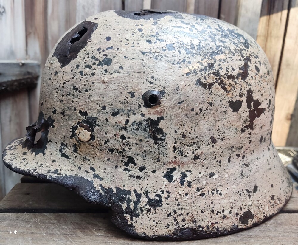 Winter camo German helmet M35 / from Konigsberg