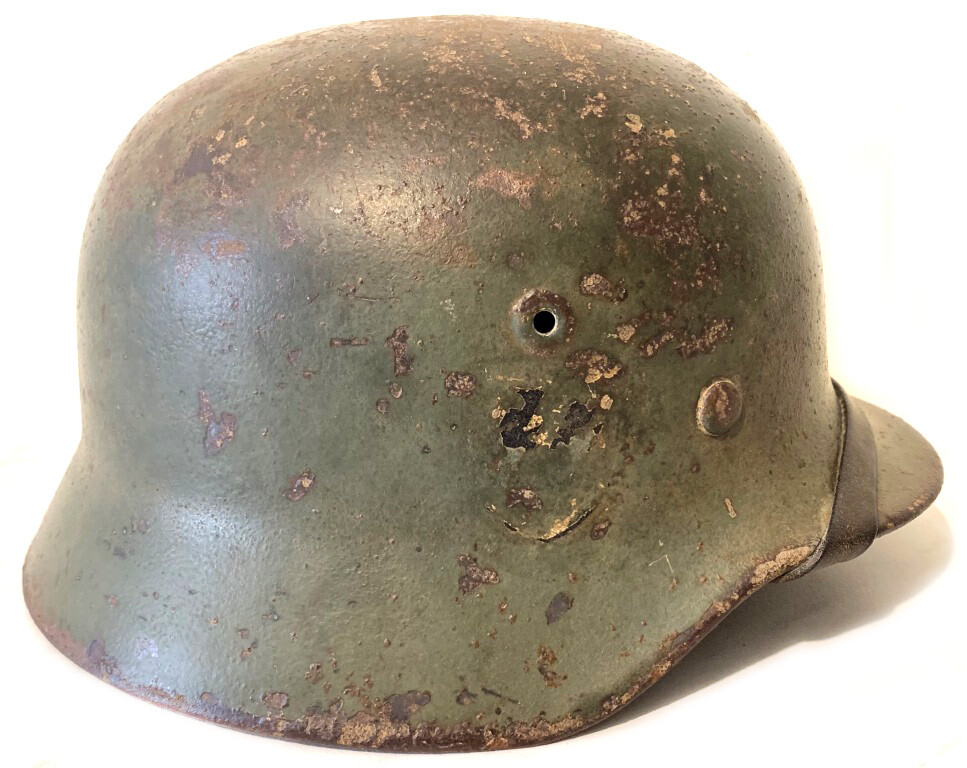 Waffen SS helmet M40 / from Demyansk