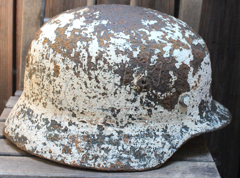 Winter camo helmet M35 / from Velikiye Luki