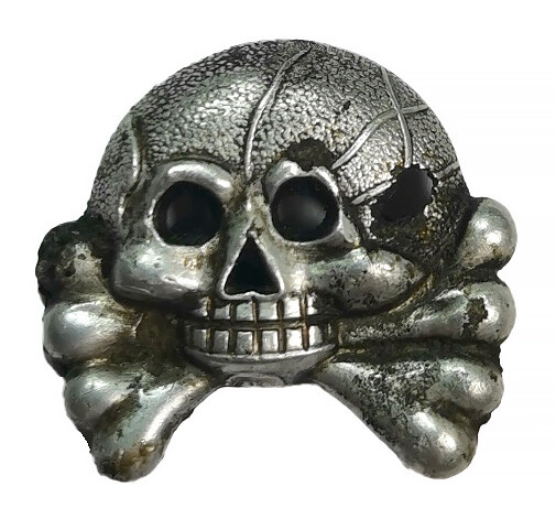 Panzer collar tab skull / from Stalingrad