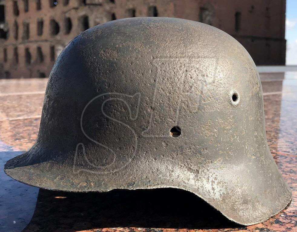 German helmet M42 / from Stalingrad