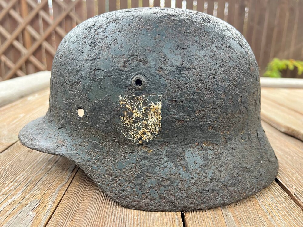 Wehrmacht helmet M35 DD / from Stalingrad