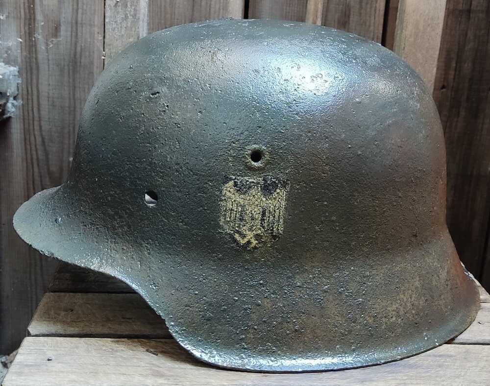Wehrmacht helmet M42 / from Leningrad