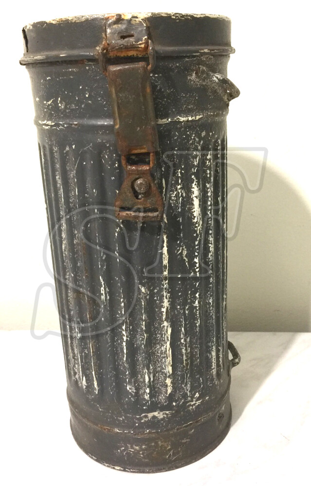 Gasmask cannister