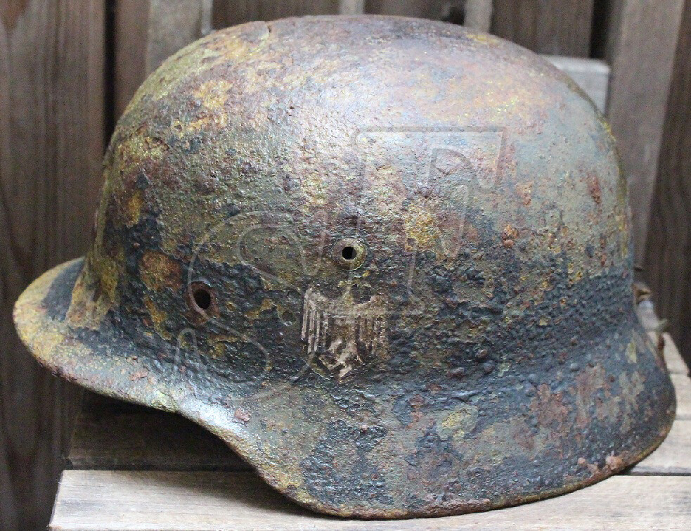 Wehrmacht helmet M35 / from Smolensk