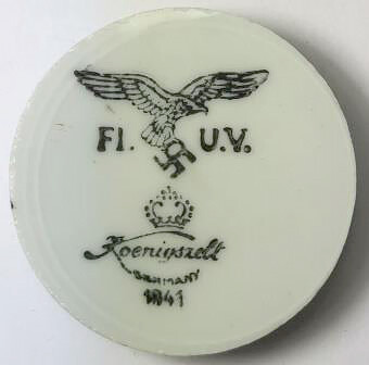 Refrigerator magnet from the dishes of the Deutsches Reich