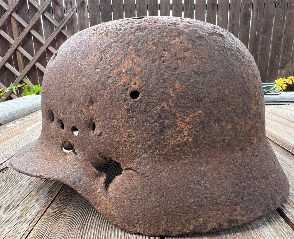 German helmet M35 / from Stalingrad