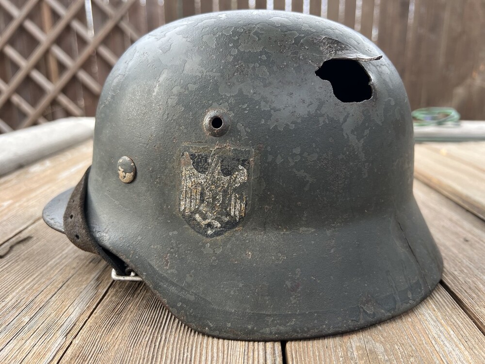 Wehrmacht helmet M35 / from Crimea