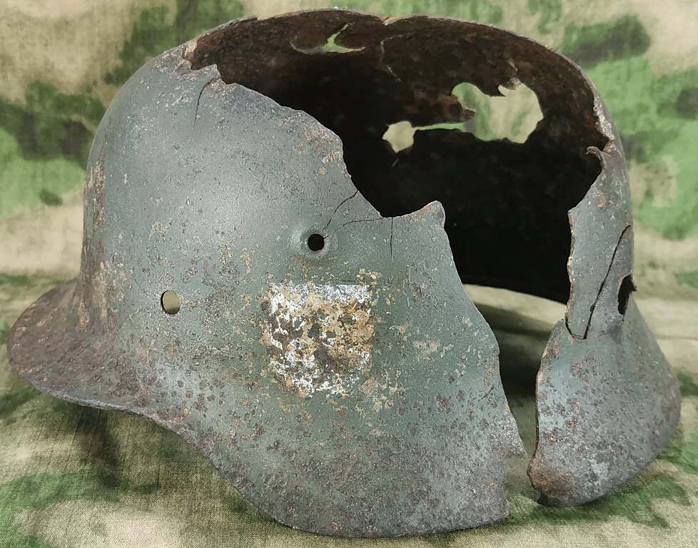 German helmet M35 / from Stalingrad